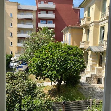 Charmant 2Pcs A 100 M De La Plage Au Calme Menton Luaran gambar