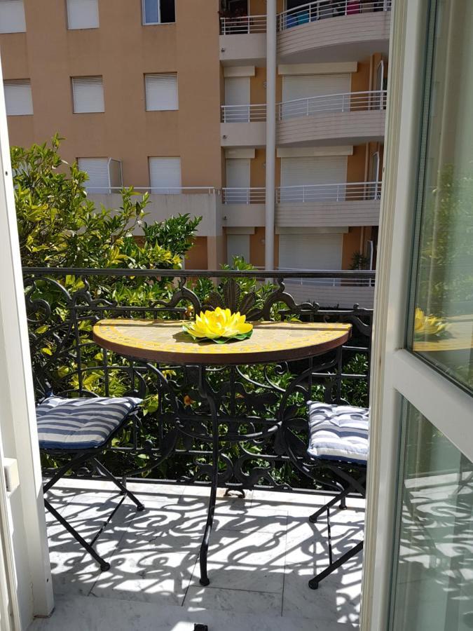 Charmant 2Pcs A 100 M De La Plage Au Calme Menton Luaran gambar